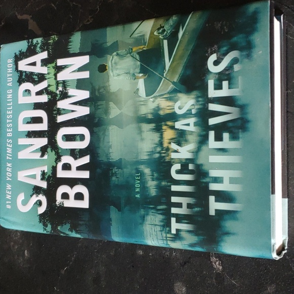 New York Times Bestselling Author Sandra Brown's Thick as Thieves First Edition - Picture 3 of 5